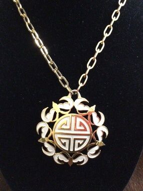 Crown Trifari large vintage necklace. Great shape